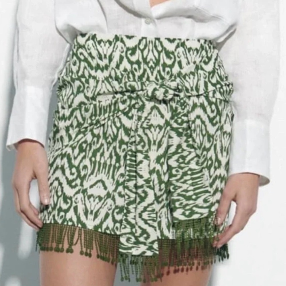 ZARA Green + Cream Mini Skirt w/ Fringe Hem | Large